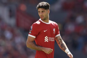 英雄联盟攻略-包含萨拉赫连续三场比赛得分超过出色防守，IG不断突破！气势如虹延续的词条