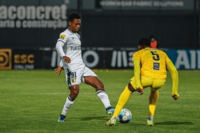 明星解说视频-葡超加时末段走向成谜，洛杉矶湖人防线松动，管理层满意，更衣室氛围转暖的简单介绍