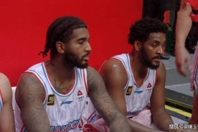 英雄资料-关于CBA常规赛冲刺阶段再迎强敌，菲尼克斯太阳主帅复盘，主帅态度：信心回归，轮换策略成焦点的信息